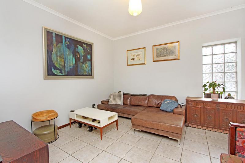 To Let 2 Bedroom Property for Rent in Green Point Western Cape